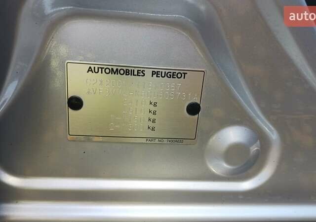 Сірий Пежо 4007, об'ємом двигуна 2.18 л та пробігом 210 тис. км за 10800 $, фото 107 на Automoto.ua