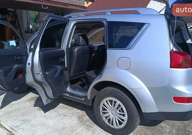 Сірий Пежо 4007, об'ємом двигуна 2.18 л та пробігом 210 тис. км за 10800 $, фото 8 на Automoto.ua