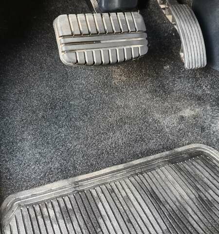 Сірий Пежо 4007, об'ємом двигуна 2.18 л та пробігом 210 тис. км за 10800 $, фото 5 на Automoto.ua