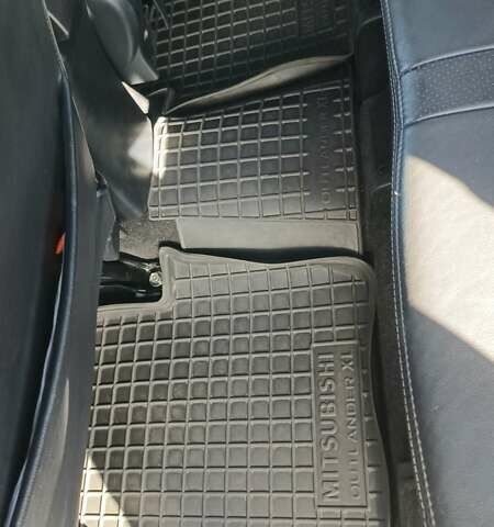 Сірий Пежо 4007, об'ємом двигуна 2.18 л та пробігом 210 тис. км за 10800 $, фото 123 на Automoto.ua