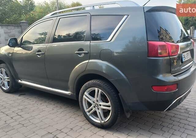 Зеленый Пежо 4007, объемом двигателя 2.2 л и пробегом 240 тыс. км за 8300 $, фото 10 на Automoto.ua