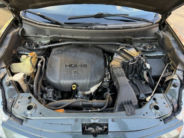 Зеленый Пежо 4007, объемом двигателя 2.2 л и пробегом 248 тыс. км за 5550 $, фото 18 на Automoto.ua