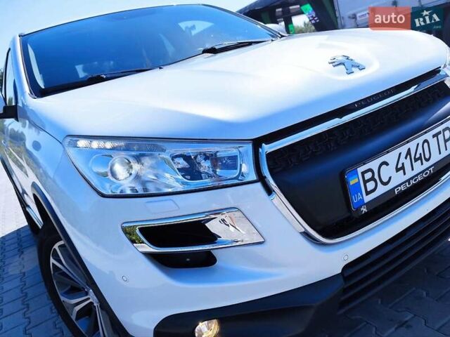 Белый Пежо 4008, объемом двигателя 1.6 л и пробегом 244 тыс. км за 12900 $, фото 1 на Automoto.ua