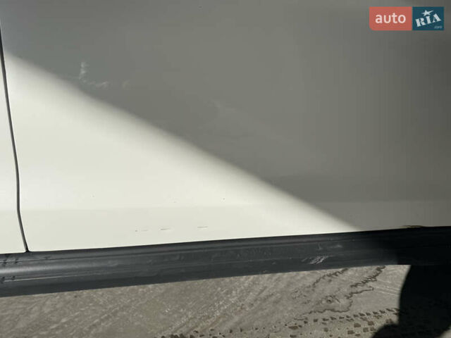 Белый Пежо 4008, объемом двигателя 2 л и пробегом 69 тыс. км за 12500 $, фото 19 на Automoto.ua