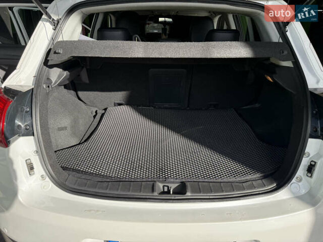 Белый Пежо 4008, объемом двигателя 2 л и пробегом 69 тыс. км за 12500 $, фото 12 на Automoto.ua