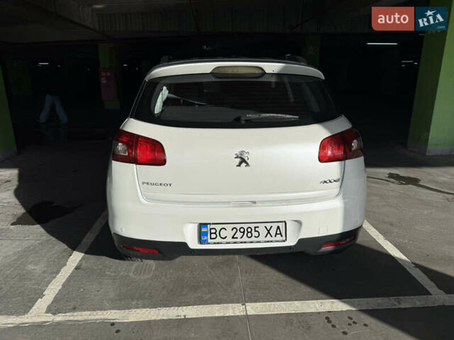 Белый Пежо 4008, объемом двигателя 2 л и пробегом 69 тыс. км за 12500 $, фото 2 на Automoto.ua