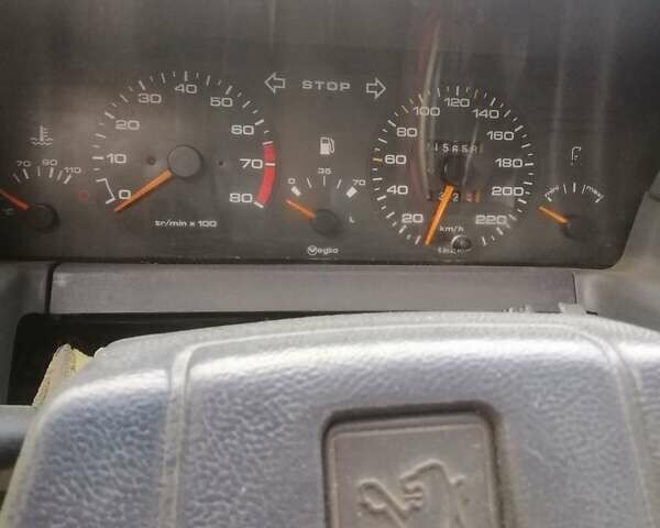 Белый Пежо 405, объемом двигателя 1.6 л и пробегом 217 тыс. км за 600 $, фото 7 на Automoto.ua