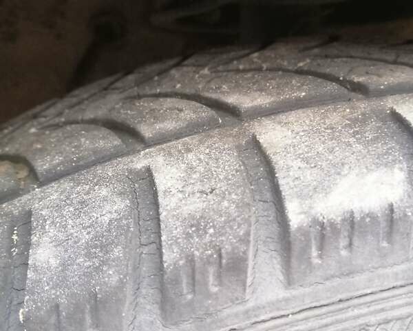 Белый Пежо 405, объемом двигателя 1.6 л и пробегом 217 тыс. км за 600 $, фото 4 на Automoto.ua