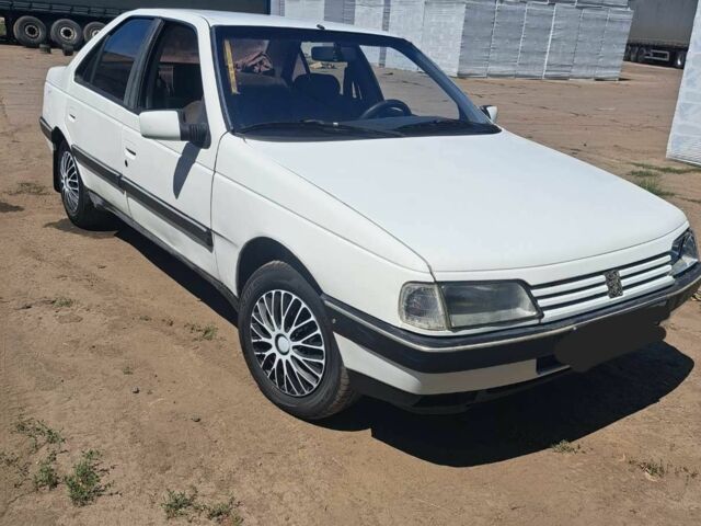 Белый Пежо 405, объемом двигателя 0 л и пробегом 10 тыс. км за 600 $, фото 1 на Automoto.ua
