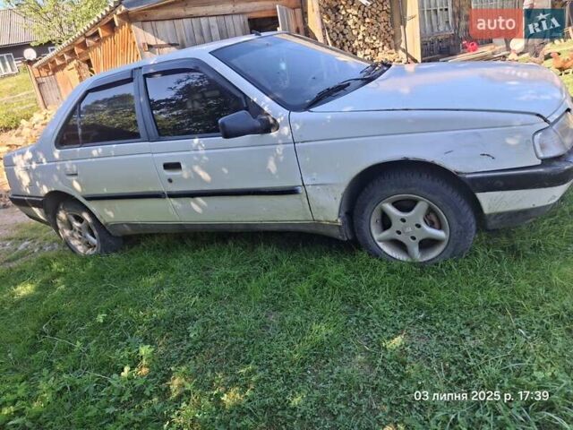 Белый Пежо 405, объемом двигателя 1.4 л и пробегом 180 тыс. км за 1400 $, фото 4 на Automoto.ua