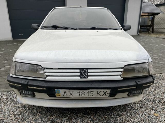 Белый Пежо 405, объемом двигателя 2 л и пробегом 160 тыс. км за 800 $, фото 2 на Automoto.ua