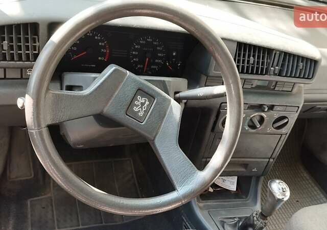 Белый Пежо 405, объемом двигателя 1.9 л и пробегом 35 тыс. км за 1550 $, фото 4 на Automoto.ua