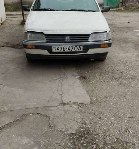 Белый Пежо 405, объемом двигателя 1.9 л и пробегом 35 тыс. км за 1550 $, фото 1 на Automoto.ua
