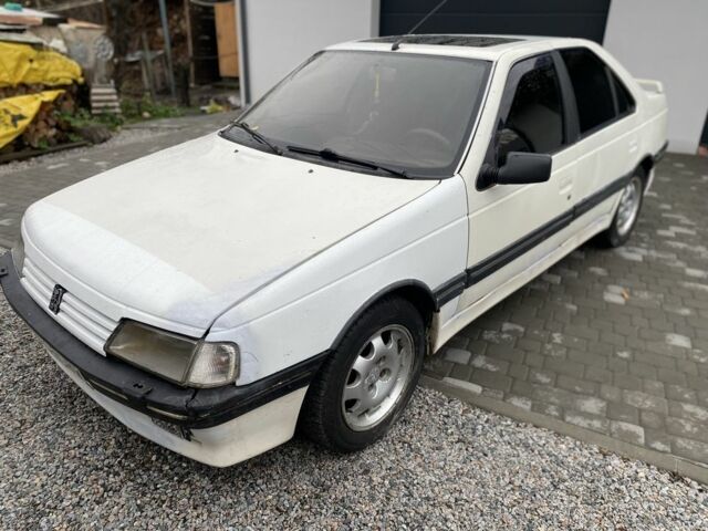 Белый Пежо 405, объемом двигателя 2 л и пробегом 160 тыс. км за 800 $, фото 1 на Automoto.ua