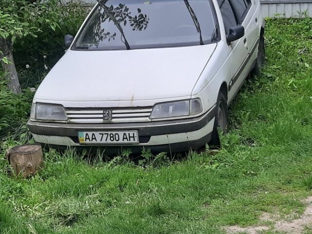 Белый Пежо 405, объемом двигателя 1 л и пробегом 35 тыс. км за 300 $, фото 4 на Automoto.ua