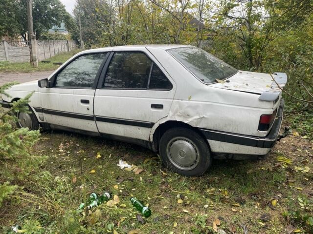 Белый Пежо 405, объемом двигателя 1.6 л и пробегом 200 тыс. км за 483 $, фото 4 на Automoto.ua