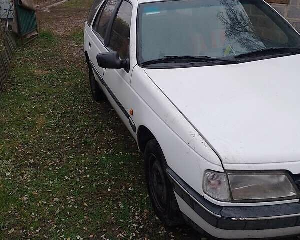 Белый Пежо 405, объемом двигателя 1.9 л и пробегом 228 тыс. км за 2000 $, фото 2 на Automoto.ua