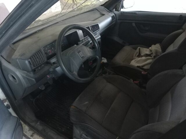 Білий Пежо 405, об'ємом двигуна 1.9 л та пробігом 400 тис. км за 550 $, фото 2 на Automoto.ua