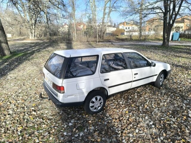 Белый Пежо 405, объемом двигателя 1.9 л и пробегом 293 тыс. км за 1350 $, фото 3 на Automoto.ua
