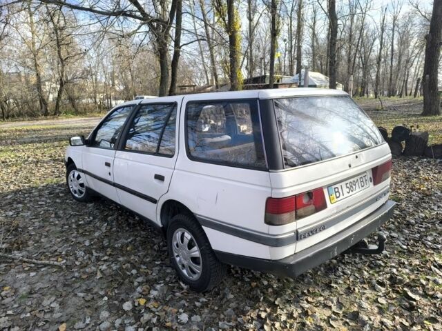 Белый Пежо 405, объемом двигателя 1.9 л и пробегом 293 тыс. км за 1350 $, фото 6 на Automoto.ua