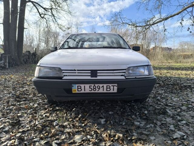 Белый Пежо 405, объемом двигателя 1.9 л и пробегом 293 тыс. км за 1350 $, фото 8 на Automoto.ua