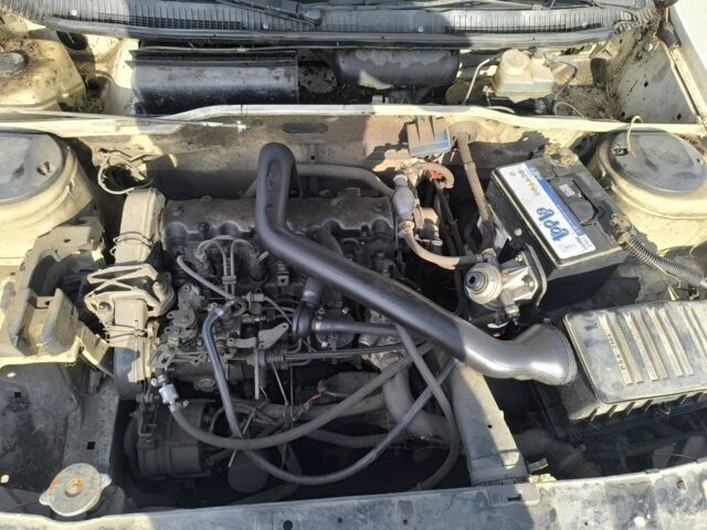 Белый Пежо 405, объемом двигателя 1.9 л и пробегом 293 тыс. км за 1350 $, фото 12 на Automoto.ua