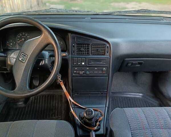 Белый Пежо 405, объемом двигателя 1.9 л и пробегом 200 тыс. км за 1800 $, фото 4 на Automoto.ua