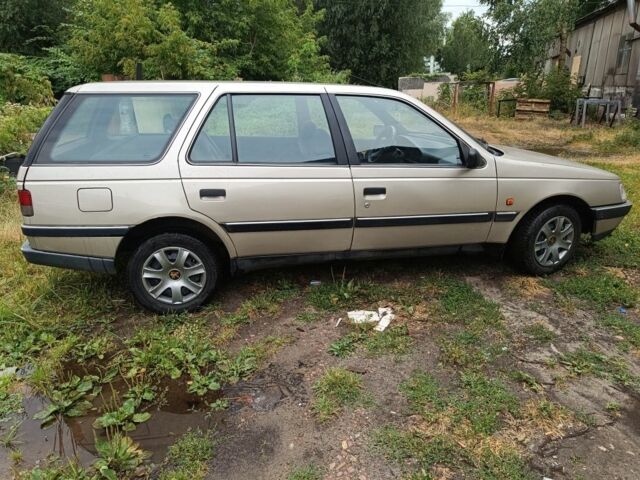 Бежевий Пежо 405, об'ємом двигуна 1.9 л та пробігом 300 тис. км за 1300 $, фото 3 на Automoto.ua