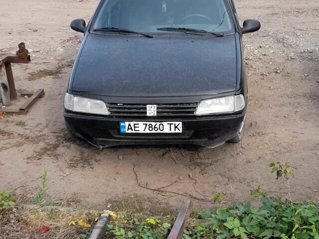 Черный Пежо 405, объемом двигателя 1.9 л и пробегом 3 тыс. км за 1199 $, фото 3 на Automoto.ua