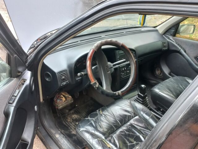 Чорний Пежо 405, об'ємом двигуна 1.7 л та пробігом 111 тис. км за 1500 $, фото 2 на Automoto.ua