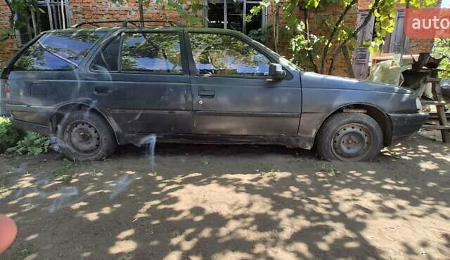 Черный Пежо 405, объемом двигателя 1.6 л и пробегом 300 тыс. км за 700 $, фото 8 на Automoto.ua