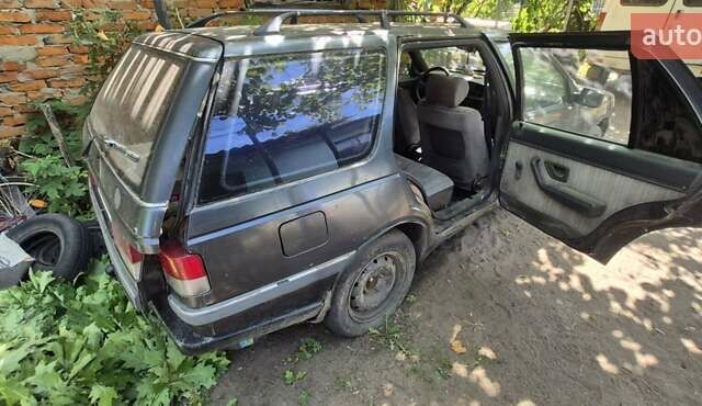 Черный Пежо 405, объемом двигателя 1.6 л и пробегом 300 тыс. км за 700 $, фото 10 на Automoto.ua