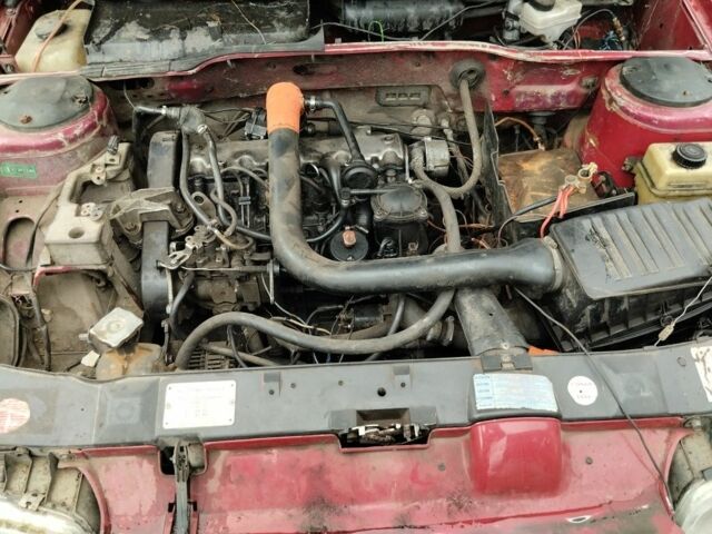 Красный Пежо 405, объемом двигателя 0 л и пробегом 158 тыс. км за 607 $, фото 1 на Automoto.ua