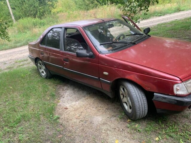 Красный Пежо 405, объемом двигателя 1.9 л и пробегом 300 тыс. км за 548 $, фото 4 на Automoto.ua