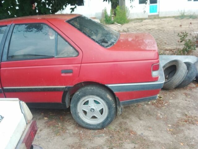 Красный Пежо 405, объемом двигателя 1 л и пробегом 50 тыс. км за 300 $, фото 2 на Automoto.ua