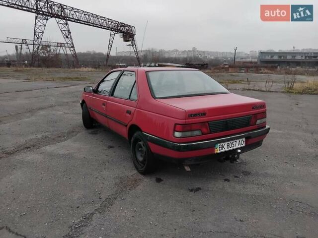 Красный Пежо 405, объемом двигателя 1.6 л и пробегом 323 тыс. км за 1200 $, фото 4 на Automoto.ua