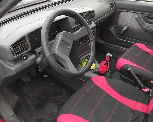 Красный Пежо 405, объемом двигателя 1.6 л и пробегом 323 тыс. км за 1200 $, фото 9 на Automoto.ua