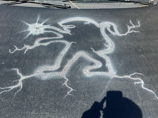 Красный Пежо 405, объемом двигателя 1.6 л и пробегом 999 тыс. км за 596 $, фото 1 на Automoto.ua