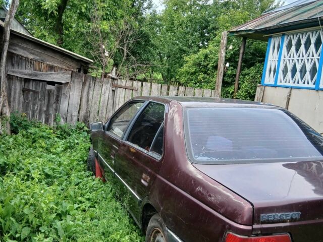 Красный Пежо 405, объемом двигателя 2 л и пробегом 1000 тыс. км за 600 $, фото 2 на Automoto.ua