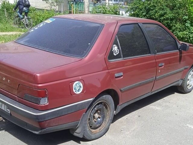 Красный Пежо 405, объемом двигателя 0 л и пробегом 340 тыс. км за 300 $, фото 4 на Automoto.ua