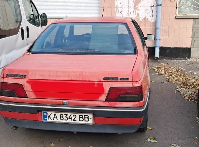 Красный Пежо 405, объемом двигателя 1.8 л и пробегом 340 тыс. км за 239 $, фото 1 на Automoto.ua