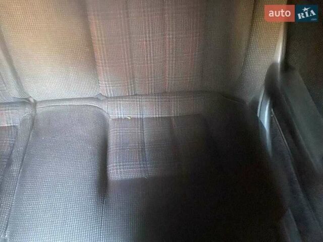 Красный Пежо 405, объемом двигателя 1.8 л и пробегом 350 тыс. км за 1328 $, фото 11 на Automoto.ua