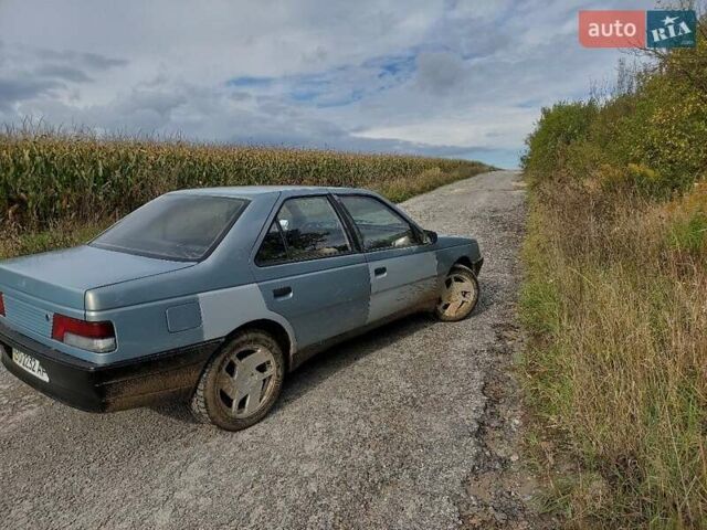 Серый Пежо 405, объемом двигателя 0 л и пробегом 300 тыс. км за 898 $, фото 3 на Automoto.ua