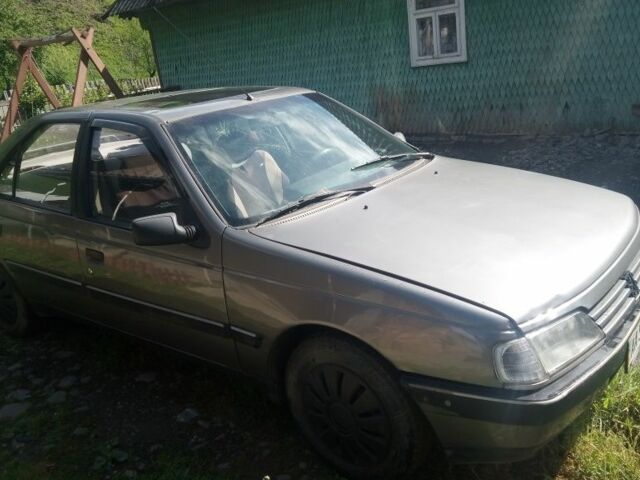 Серый Пежо 405, объемом двигателя 1.9 л и пробегом 100 тыс. км за 550 $, фото 1 на Automoto.ua