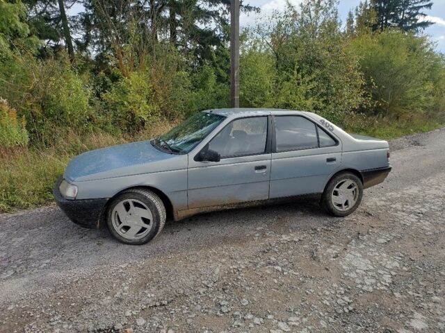 Сірий Пежо 405, об'ємом двигуна 0 л та пробігом 300 тис. км за 898 $, фото 1 на Automoto.ua