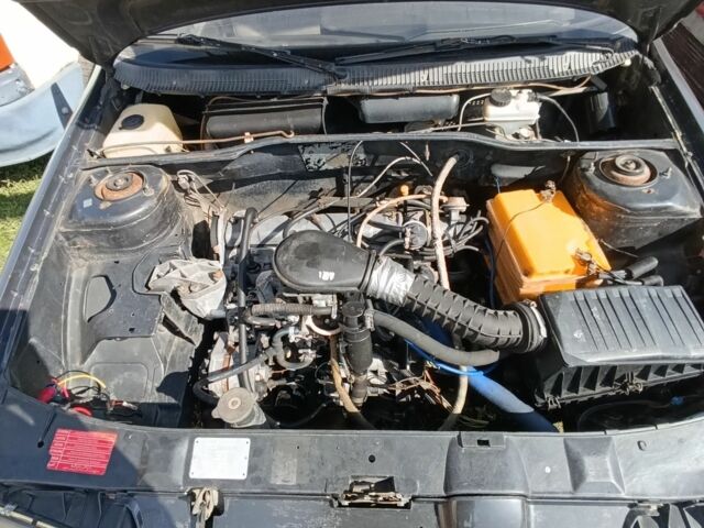 Серый Пежо 405, объемом двигателя 1.6 л и пробегом 10 тыс. км за 650 $, фото 6 на Automoto.ua