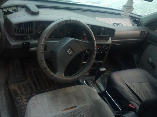 Серый Пежо 405, объемом двигателя 1.9 л и пробегом 100 тыс. км за 550 $, фото 11 на Automoto.ua