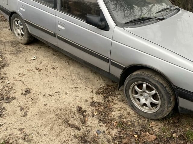 Серый Пежо 405, объемом двигателя 1.9 л и пробегом 350 тыс. км за 1100 $, фото 1 на Automoto.ua