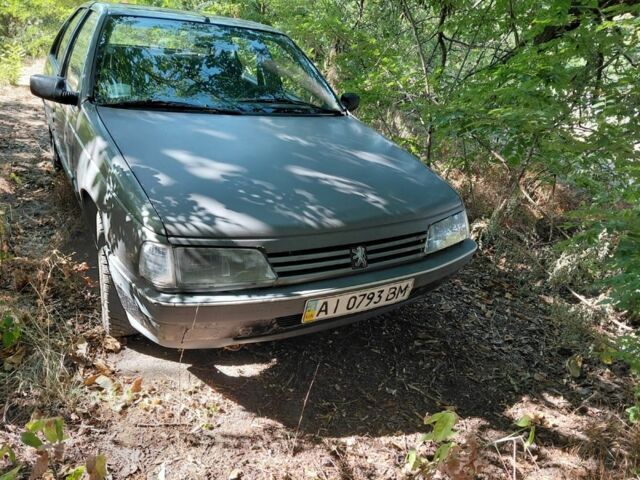 Сірий Пежо 405, об'ємом двигуна 1.6 л та пробігом 3 тис. км за 25000 $, фото 4 на Automoto.ua