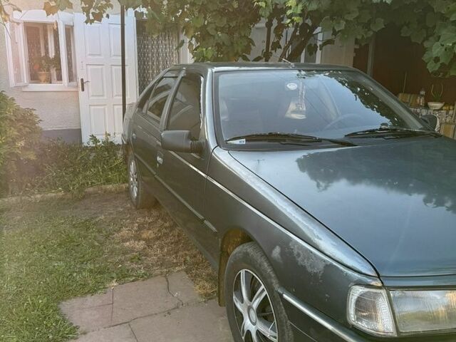 Серый Пежо 405, объемом двигателя 1.6 л и пробегом 308 тыс. км за 1150 $, фото 1 на Automoto.ua